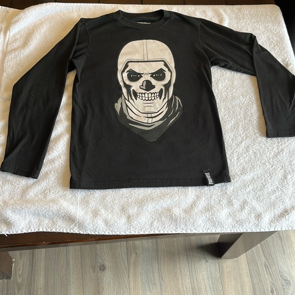 Fortnite Other - Boys Fortnite Long sleeve Tshirt Size M